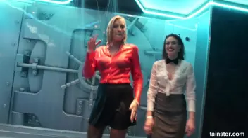 Amateur girls getting wild and wet Screencap 36 on sinx.preview.netperv.com