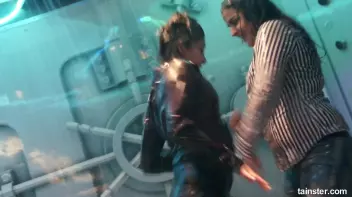 Amateur girls getting wild and wet Screencap 61 on sinx.preview.netperv.com