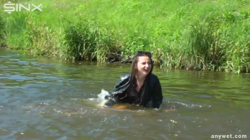 Fun Fueled Water Fight Heads To The River Screencap 24 on sinx.preview.netperv.com