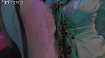 Oil Me Up And Stick It In!  Blonde Beauties Fist Fuck In Style! Screencap 6 on sinx.preview.netperv.com