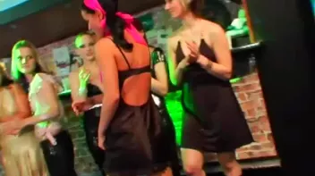 Lora Licious vs. Susan Snow Screencap 3 on sinx.preview.netperv.com