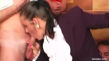 Goopy Groupie Screencap 11 on sinx.preview.netperv.com