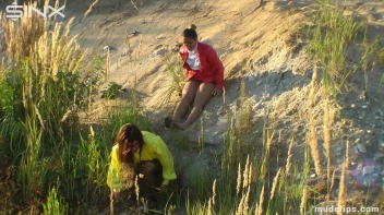 Mud Wrestling Cuties Water War Screencap 13 on sinx.preview.netperv.com