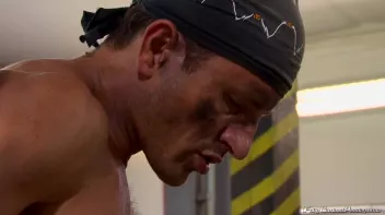 Leaking Fluids Screencap 16 on sinx.preview.netperv.com