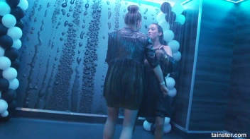 Soaked and Saucy! Screencap 27 on sinx.preview.netperv.com