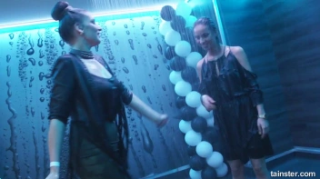 Soaked and Saucy! Screencap 28 on sinx.preview.netperv.com