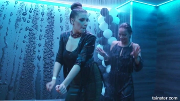 Soaked and Saucy! Screencap 29 on sinx.preview.netperv.com