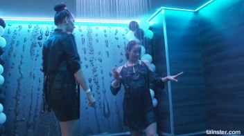 Soaked and Saucy! Screencap 35 on sinx.preview.netperv.com