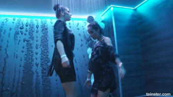 Soaked and Saucy! Screencap 45 on sinx.preview.netperv.com