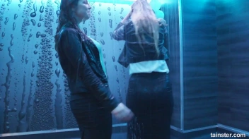 Soaked and Saucy! Screencap 50 on sinx.preview.netperv.com