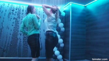 Soaked and Saucy! Screencap 62 on sinx.preview.netperv.com