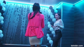 Soaked and Saucy! Screencap 75 on sinx.preview.netperv.com