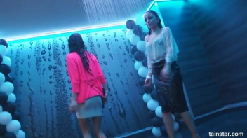 Soaked and Saucy! Screencap 77 on sinx.preview.netperv.com