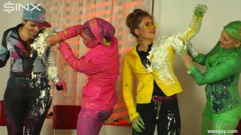 Cream Covered Cuties Look Good Enough To Eat! Screencap 13 on sinx.preview.netperv.com