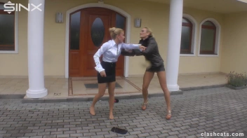 Leggy Stunners' Contentious Catfight Screencap 14 on sinx.preview.netperv.com