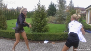 Leggy Stunners' Contentious Catfight Screencap 38 on sinx.preview.netperv.com