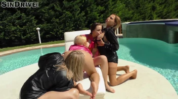 The Wet Side Of Life - Assistants Got To Serve & Bosses Need To Push. A Wet & Wild Lesbo Orgy. Delicious Vicious! Screencap 78 on sinx.preview.netperv.com