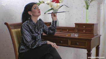 Seductress Smokes And Seduces Screencap 21 on sinx.preview.netperv.com