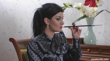 Seductress Smokes And Seduces Screencap 14 on sinx.preview.netperv.com