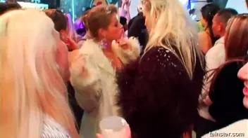 Pussy Blizzard Part 1 - Cam 1 Screencap 19 on sinx.preview.netperv.com