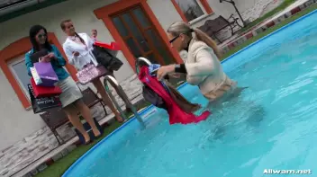 Sloppy Shopping With Gina Screencap 15 on sinx.preview.netperv.com