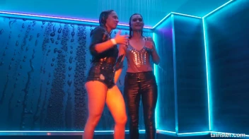 A Splash Of Sexiness! Screencap 63 on sinx.preview.netperv.com