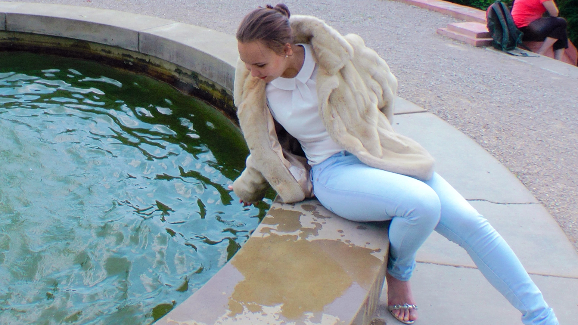 Brunette's Wet And Messy Water Frolic on sinx.preview.netperv.com