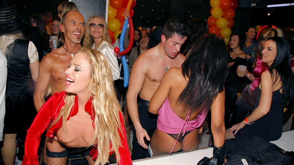 Gash Gamblers Part 2 - Cam 1 on sinx.preview.netperv.com