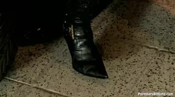 Choke Me, Rip Me, Pull My Hair! Screencap 2 on sinx.preview.netperv.com