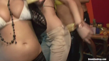 Bikini Beach Balls Part 5 - Cam 1 Screencap 34 on sinx.preview.netperv.com