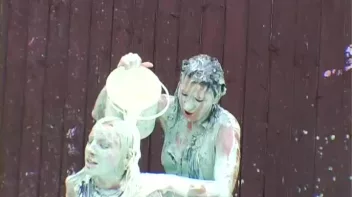 Sloppy Goo Catfight Screencap 66 on sinx.preview.netperv.com