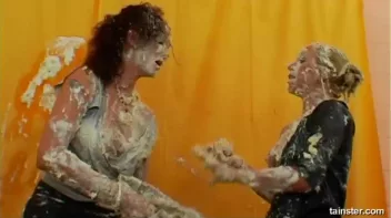 Pie Fight! Screencap 63 on sinx.preview.netperv.com