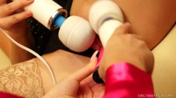 Sensual Vibrator Babes Screencap 72 on sinx.preview.netperv.com