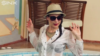 Sexy European Girls Swim In Clothes Screencap 50 on sinx.preview.netperv.com