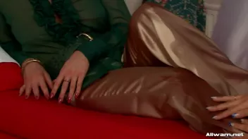 Pool Pals Keep It Nice and Cool Screencap 11 on sinx.preview.netperv.com