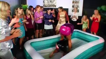 Head To Head In The Oil Pit Screencap 10 on sinx.preview.netperv.com