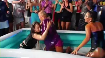 Head To Head In The Oil Pit Screencap 35 on sinx.preview.netperv.com