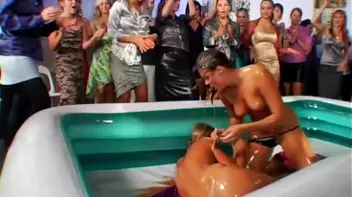 Head To Head In The Oil Pit Screencap 71 on sinx.preview.netperv.com