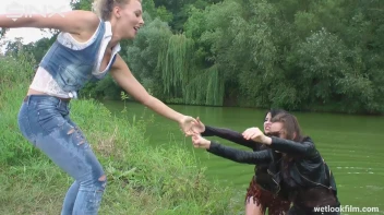 Cute Bitches Brawl In The Water - Cam 2 Screencap 29 on sinx.preview.netperv.com