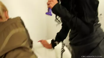 Spitting and Ripping To Orgasmatic Glory Screencap 55 on sinx.preview.netperv.com