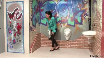 She Knocks And He Cums Screencap 4 on sinx.preview.netperv.com