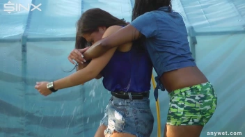 Best Friends Water Fight When Gardening Screencap 27 on sinx.preview.netperv.com