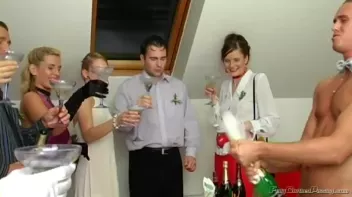 Golden Bridal Shower Screencap 8 on sinx.preview.netperv.com