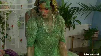 Wedding Day MESSacre Screencap 104 on sinx.preview.netperv.com