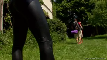 Last Hostel On The Right Screencap 5 on sinx.preview.netperv.com