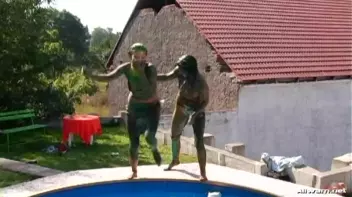 Extreme Finger Painting Goes Eurobabe Brawl Screencap 95 on sinx.preview.netperv.com