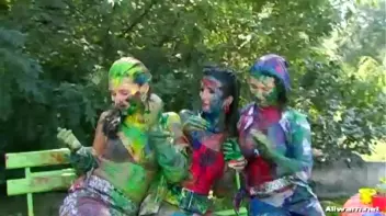 Extreme Finger Painting Goes Eurobabe Brawl Screencap 65 on sinx.preview.netperv.com