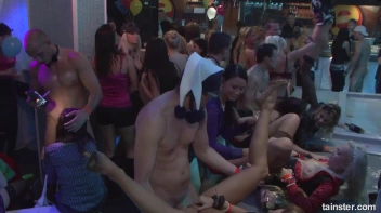 Welcome To The Mad House Part 4 - Cam 3 Screencap 16 on sinx.preview.netperv.com