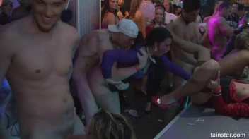 Welcome To The Mad House Part 4 - Cam 3 Screencap 37 on sinx.preview.netperv.com