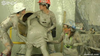 Blonde boss girl gets covered in gooey plaster Screencap 49 on sinx.preview.netperv.com